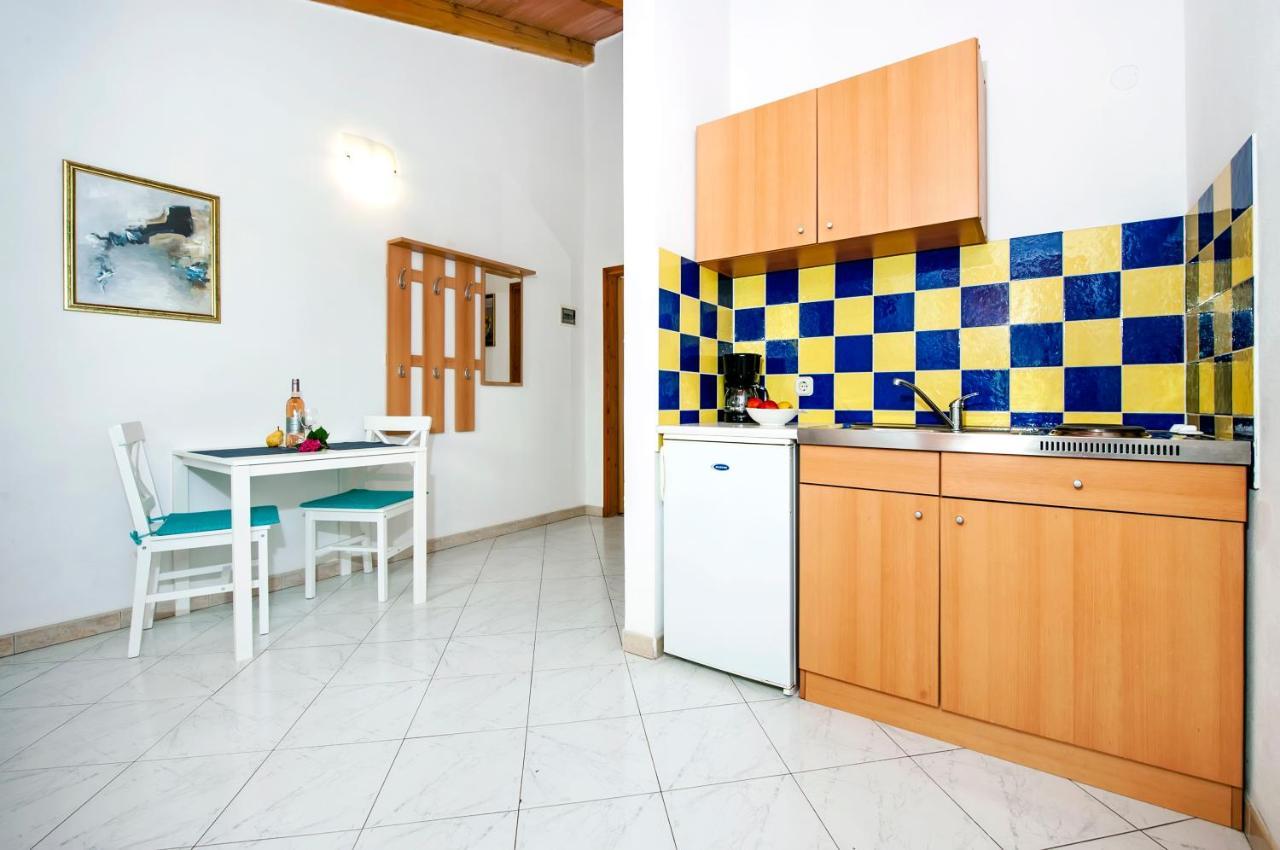 Apartment Near Pelagic Sea View *